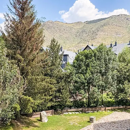 Geraeumige Maisonette Mit Kamin Isard 2 Vall De Boi By Interhome Apartament